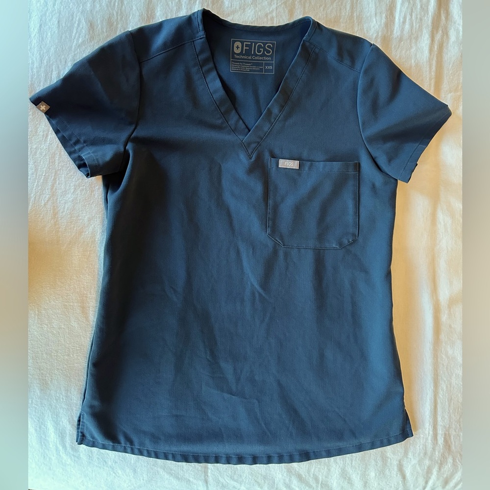 Used Figs XX-Small Catarina Dark Harbor Scrub Top